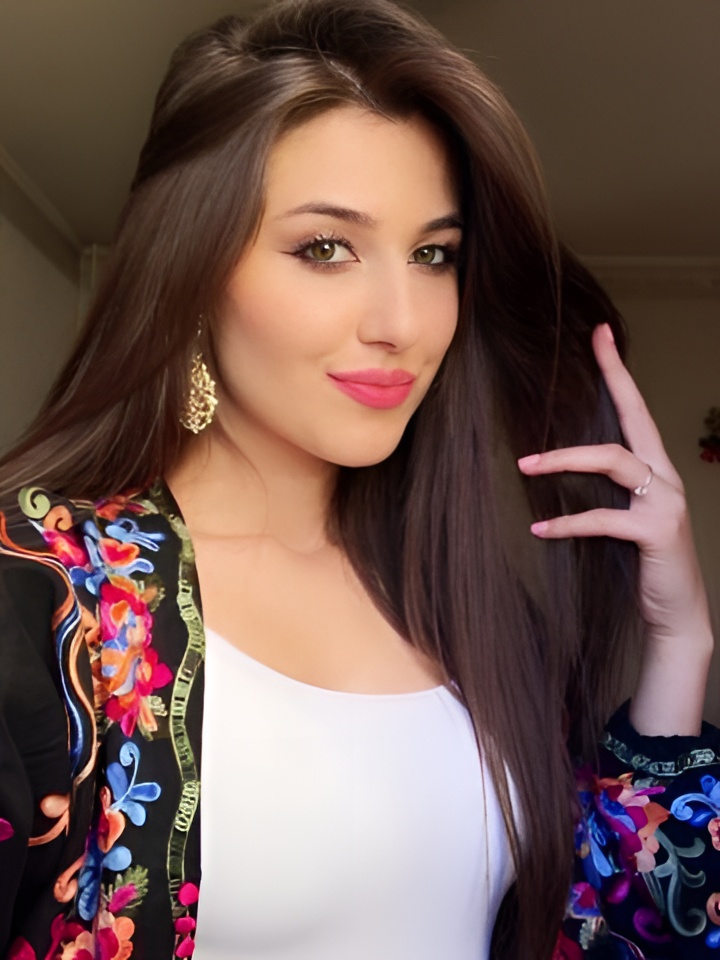 Элеонора привлекальеная девушка из Муравленко цена от 3000 руб