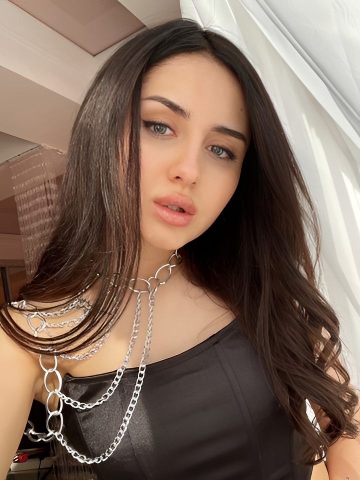 Ксения привлекальеная девушка из Муравленко цена от 5000 руб