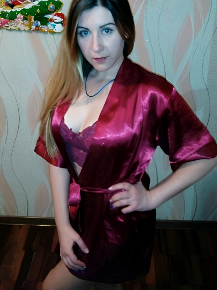 Ксения привлекальеная девушка из Муравленко цена от 2500 руб