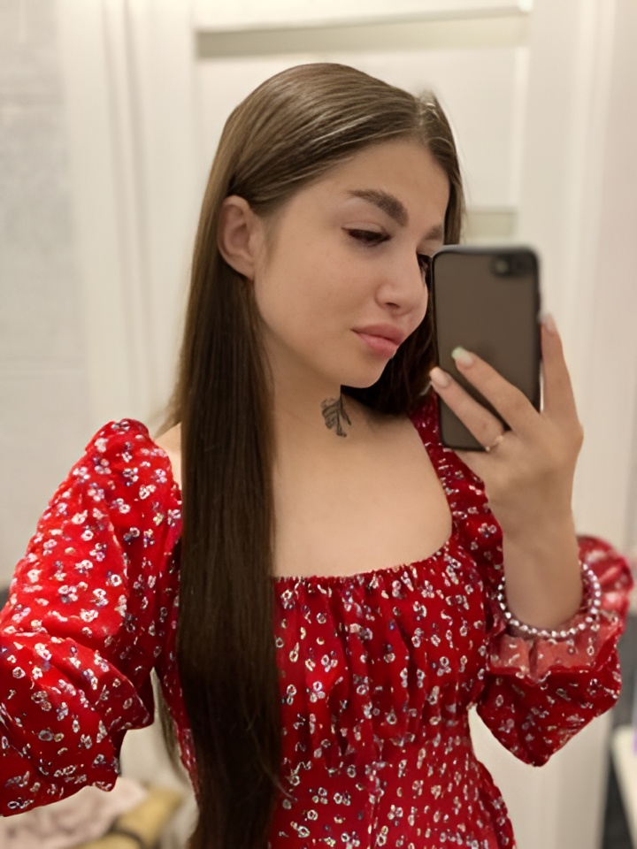 Рада привлекальеная девушка из Муравленко цена от 4000 руб