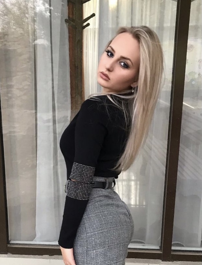 🎥 МАРГОША привлекальеная девушка из Муравленко цена от 3500 руб