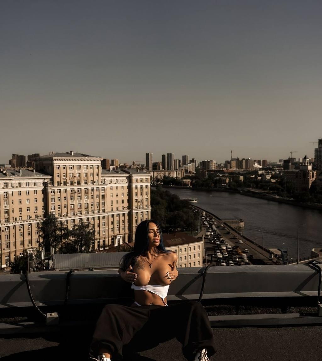 Дана привлекальеная девушка из Муравленко цена от 5000 руб