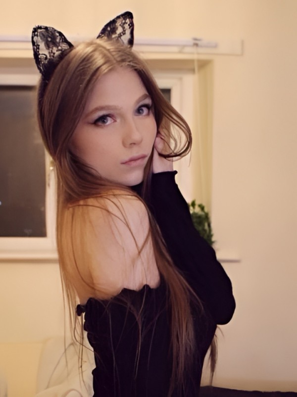 Мадина привлекательная девушка из Муравленко цена от 4000 руб