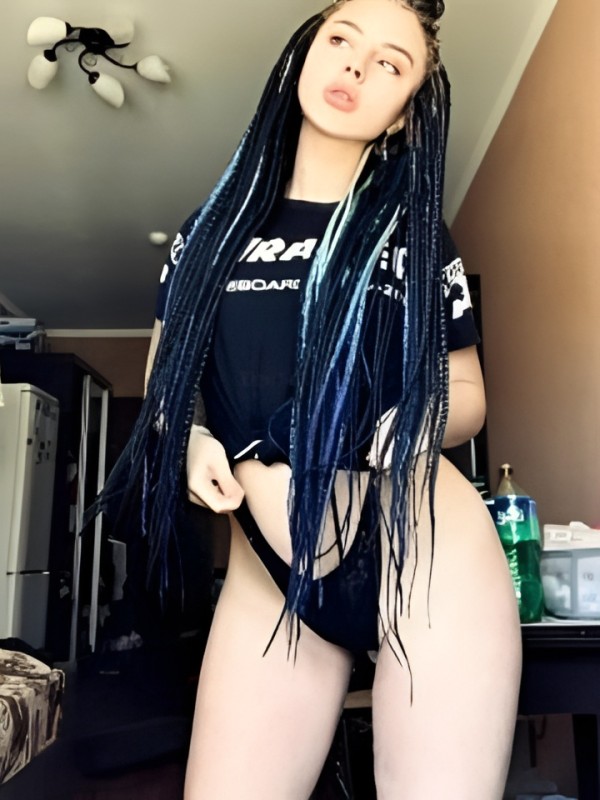 Рахиль привлекательная девушка из Муравленко цена от 10000 руб