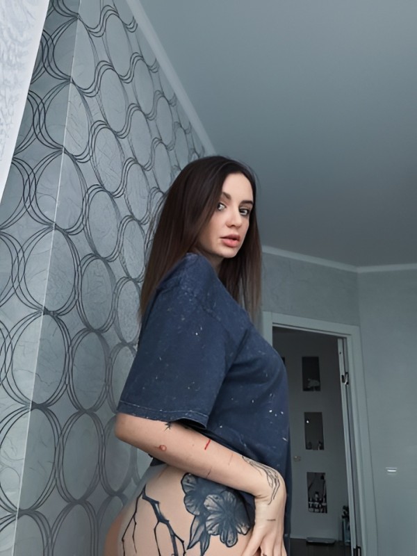 Света привлекательная девушка из Муравленко цена от 5000 руб