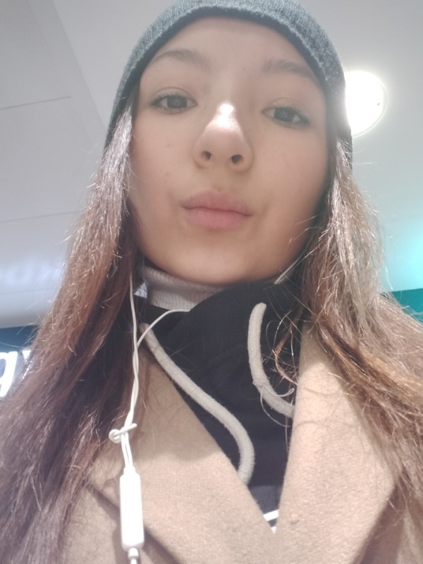 Надежда привлекательная девушка из Муравленко цена от 3000 руб