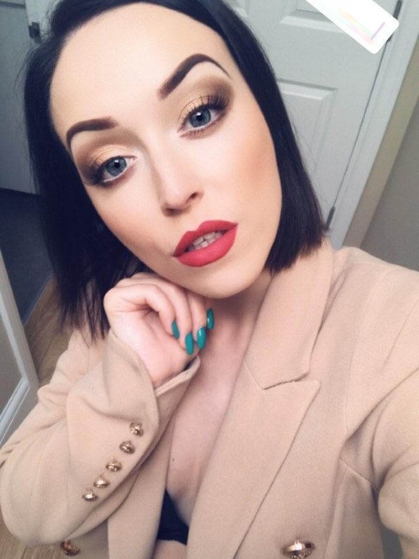 Рита привлекательная девушка из Муравленко цена от 3500 руб